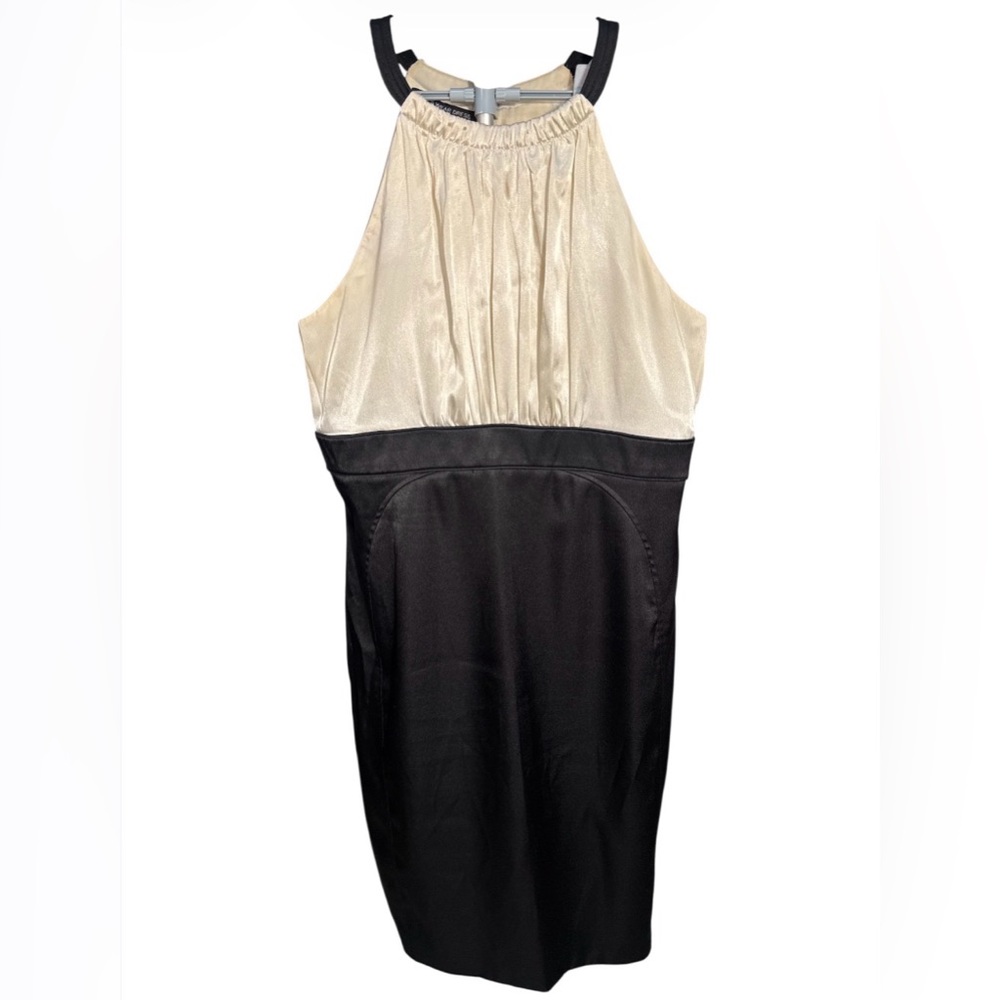 VTG Jones Wear Two-Tone sleeveless halter Sheath Dress in Cream & Black